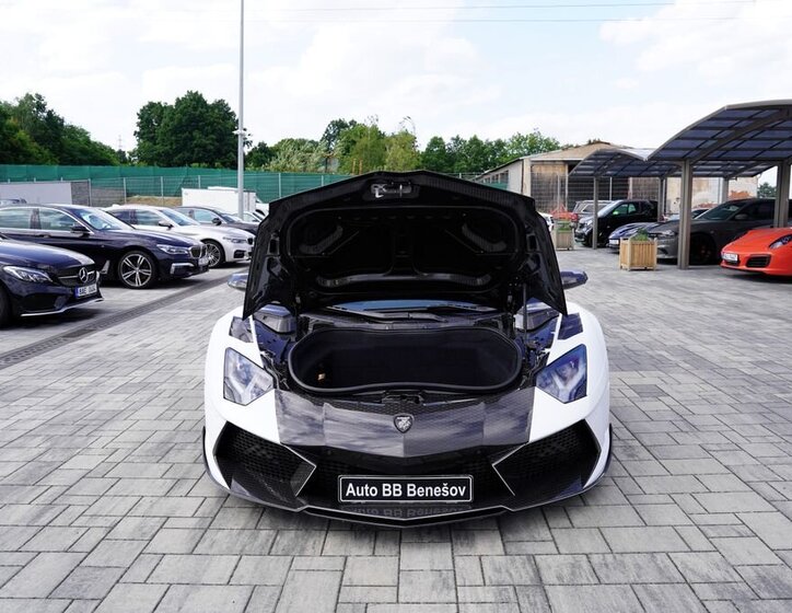 Lamborghini Aventador Kupé 6,5 l 1190 kw