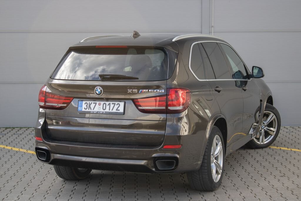 BMW X5 SUV 3,0 l 280 kw