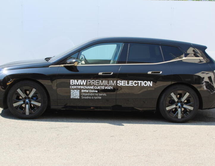 BMW iX 9