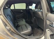 Mercedes-Benz CLA 10