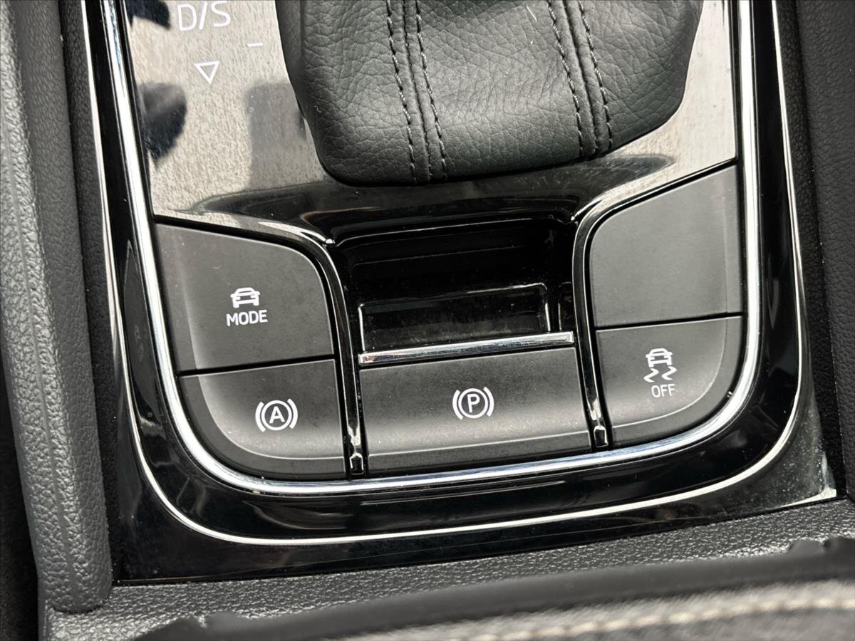 Škoda Kodiaq SUV / Terénní 1,5 l 110 kw