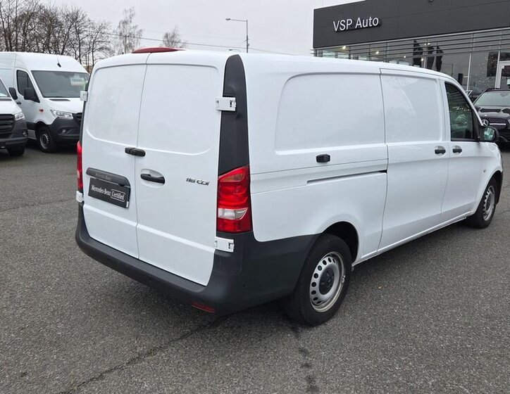 Mercedes-Benz Vito 6