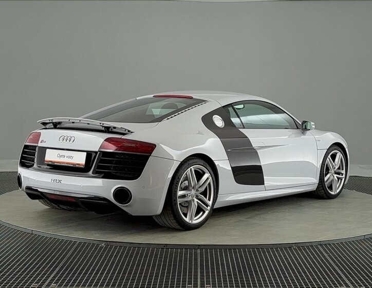 Audi R8 Kupé 5,2 l 386 kw