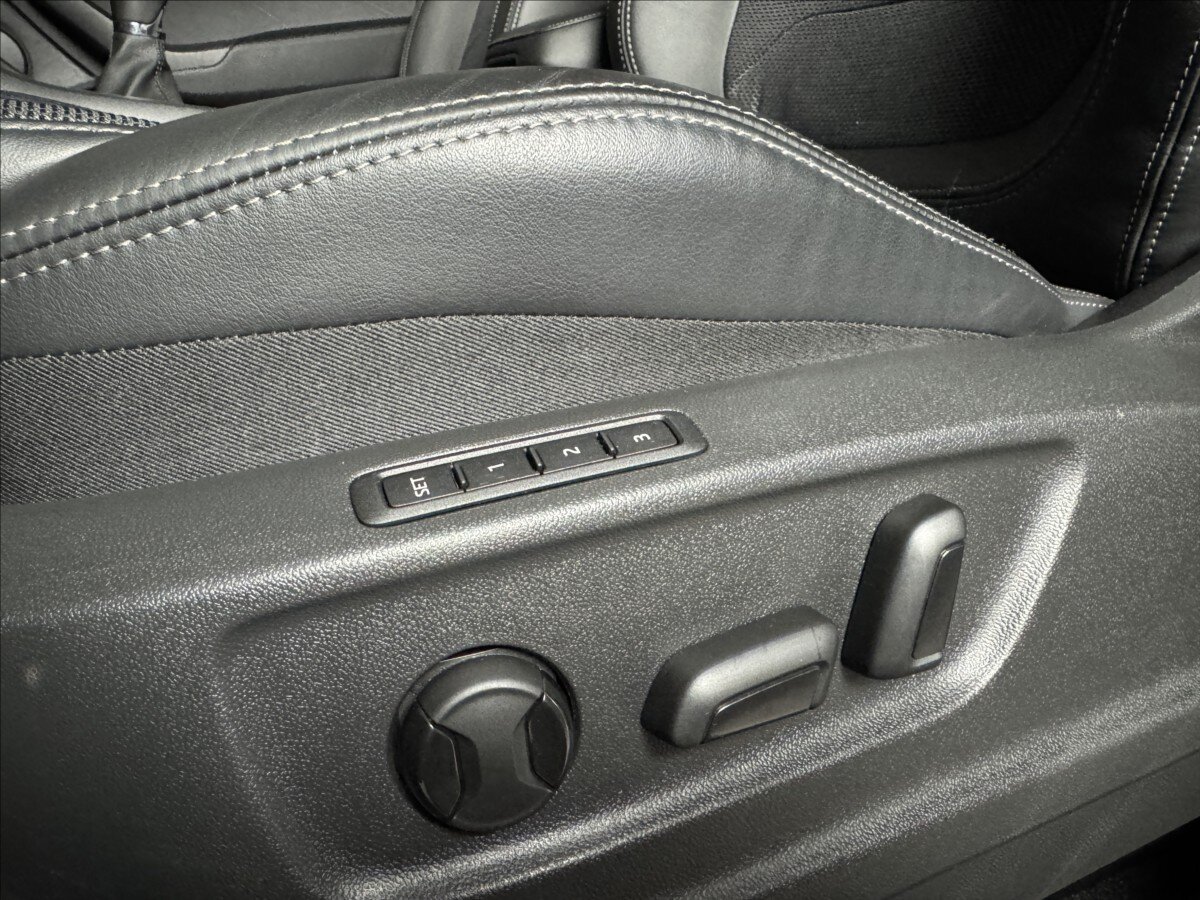 Škoda Kodiaq SUV / Terénní 1,5 l 110 kw