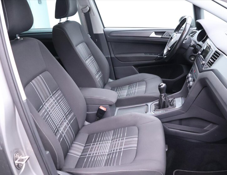 Volkswagen Golf Sportsvan MPV 1,2 l 63 kw