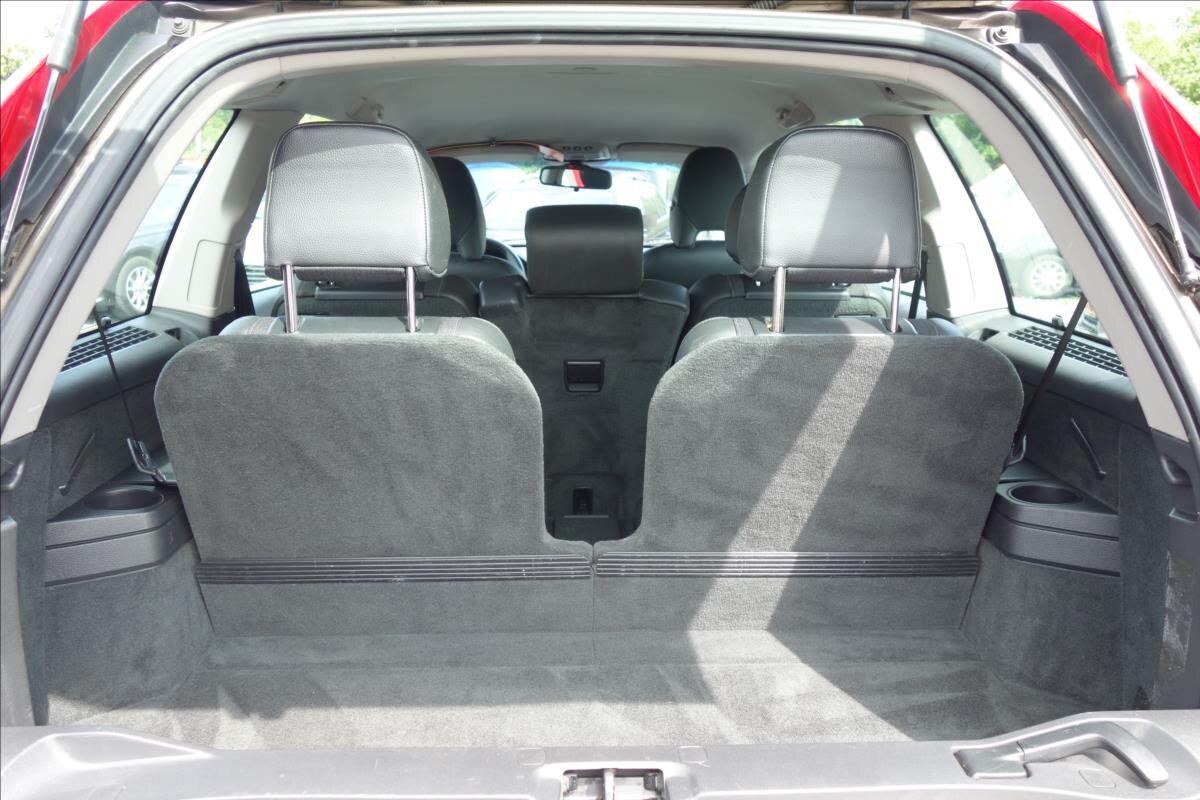 Volvo XC90 SUV 2,4 l 147 kw