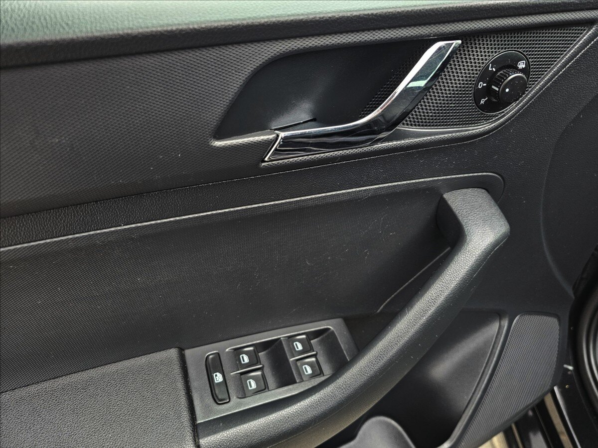 Škoda Rapid Hatchback 1,2 l 77 kw