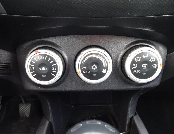 Peugeot 4007 Kombi 2,2 l 115 kw