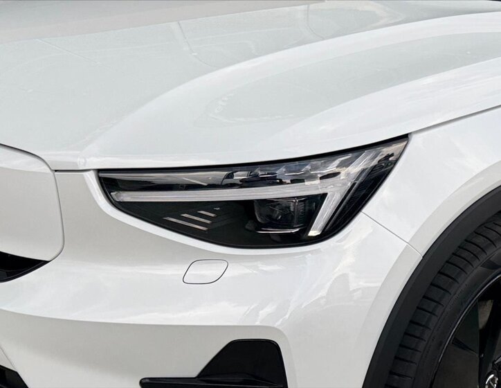 Volvo EC40 CUV 0,0 185 kw