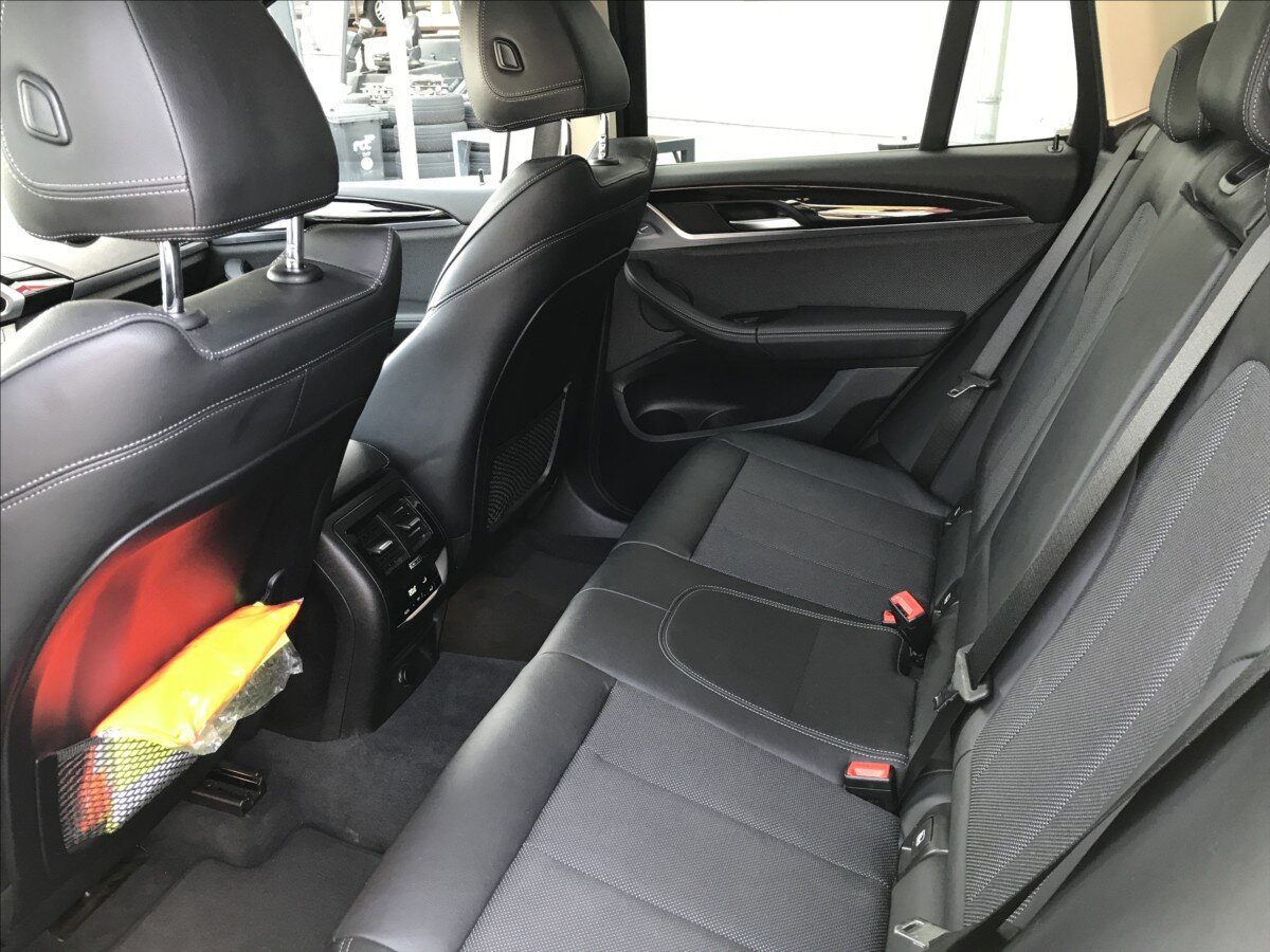 BMW X3 SUV / Terénní 2,0 l 140 kw