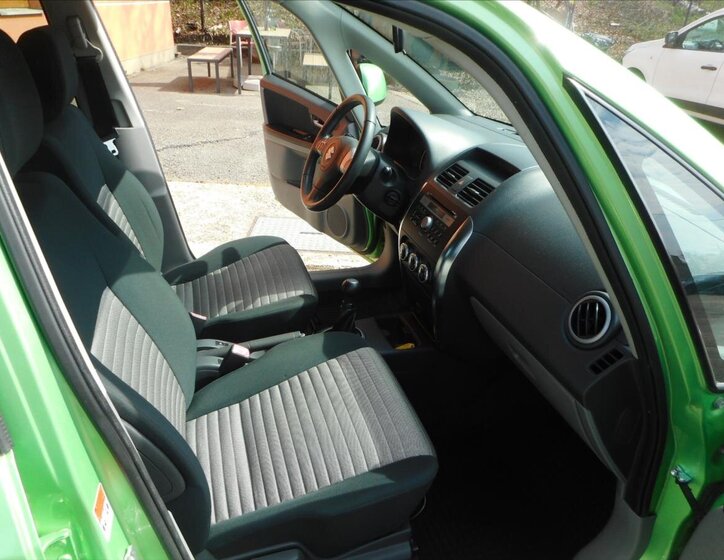 Suzuki SX4 Hatchback 1,6 l 79 kw