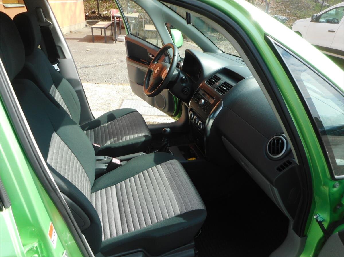 Suzuki SX4 Hatchback 1,6 l 79 kw
