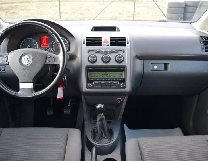 Volkswagen Touran MPV 1,4 l 103 kw