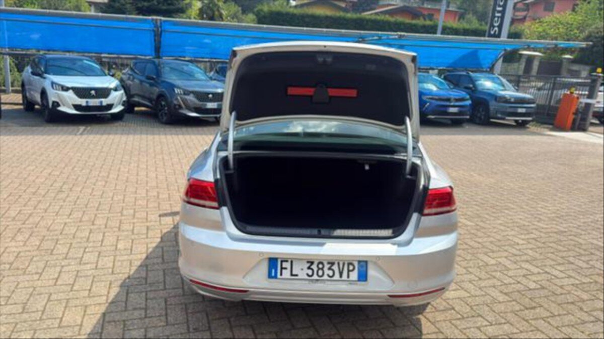 Volkswagen Passat Ostatní 1,6 l 88 kw