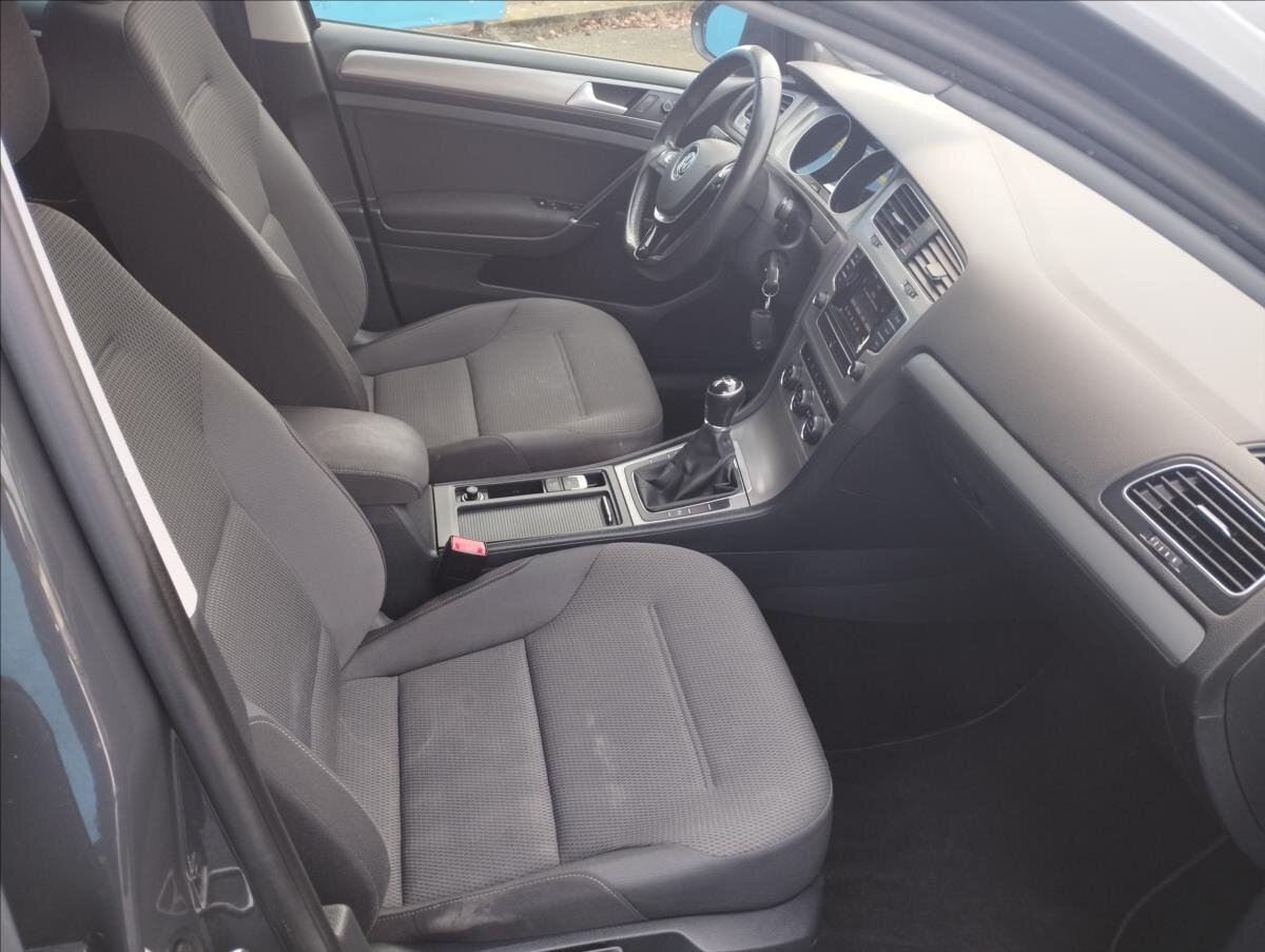 Volkswagen Golf Hatchback 1,2 l 63 kw