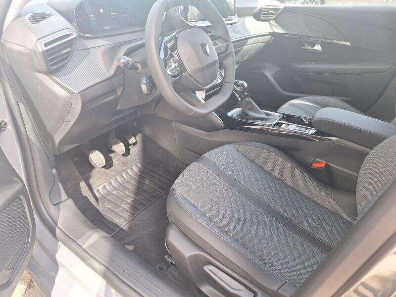 Peugeot 208 Hatchback 1,2 l 74 kw