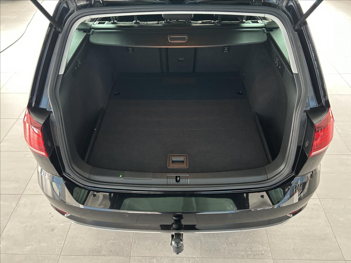 Volkswagen Golf Kombi 1,6 l 85 kw