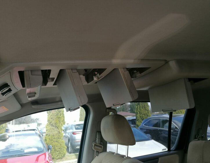 Nissan Armada SUV / Terénní 5,6 l 233 kw