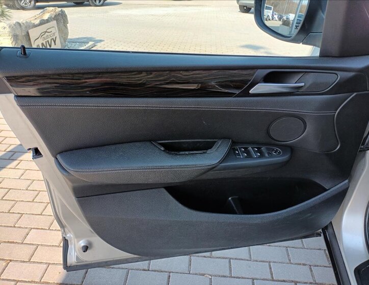 BMW X3 SUV / Terénní 2,0 l 135 kw