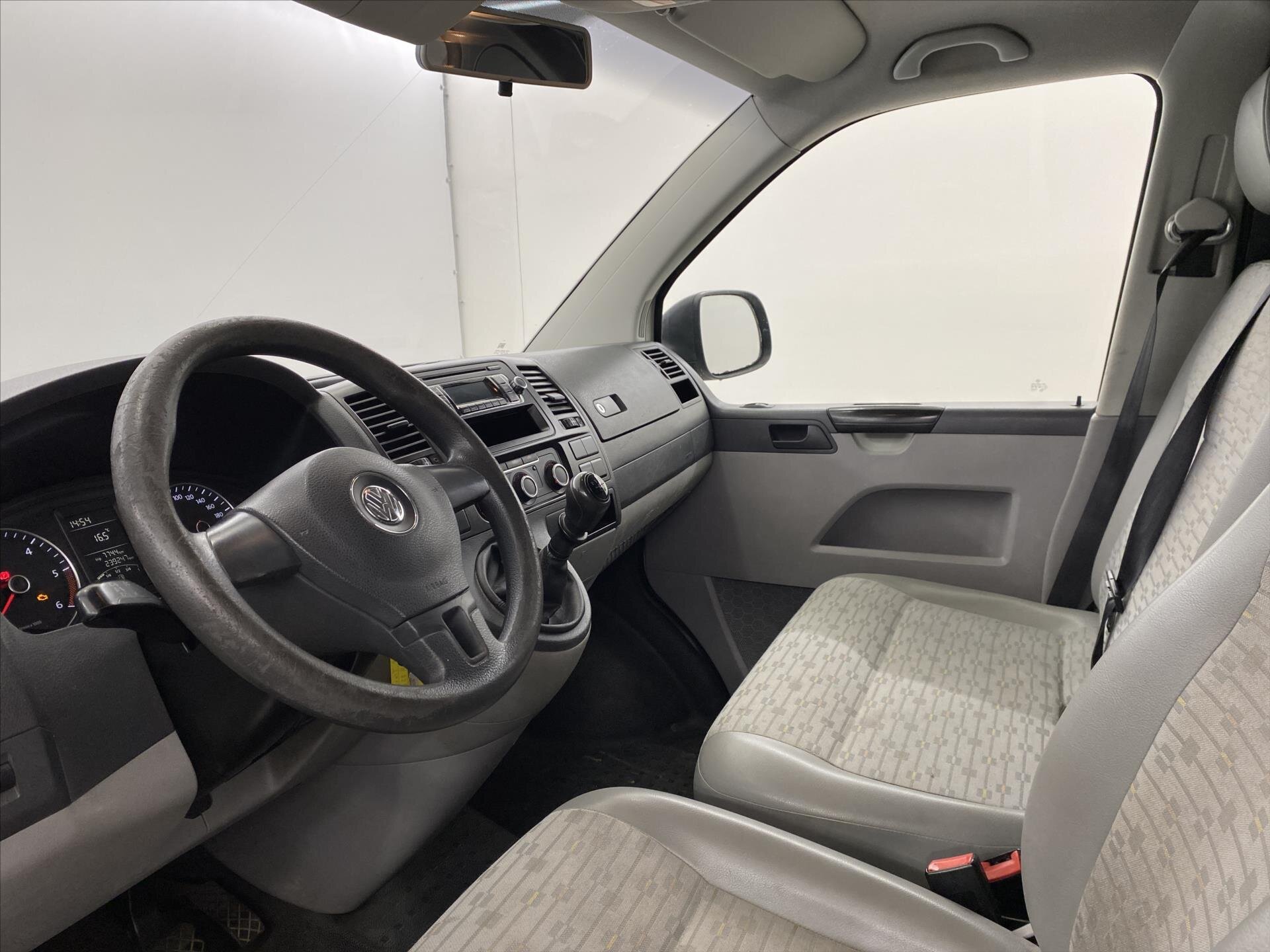 Volkswagen Transporter Skříň 2,0 l 75 kw