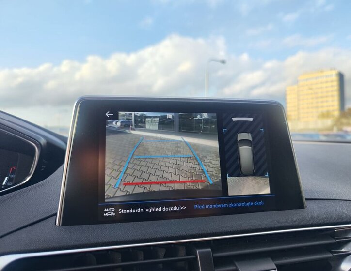 Peugeot 5008 SUV / Terénní 1,2 l 96 kw