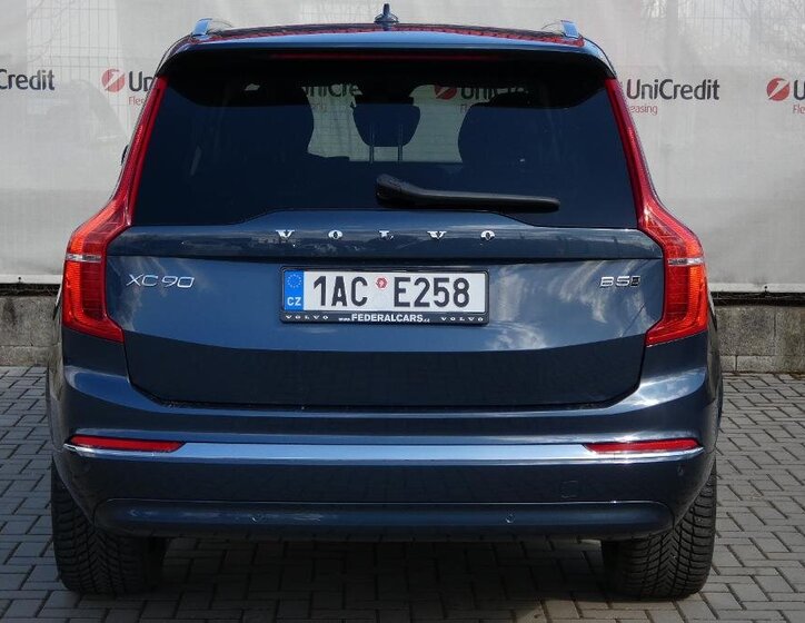 Volvo XC90 SUV / Terénní 2,0 l 173 kw