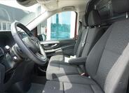 Mercedes-Benz Vito 10
