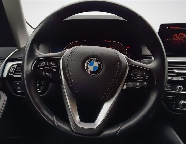 BMW Řada 5 Sedan 2,0 l 135 kw