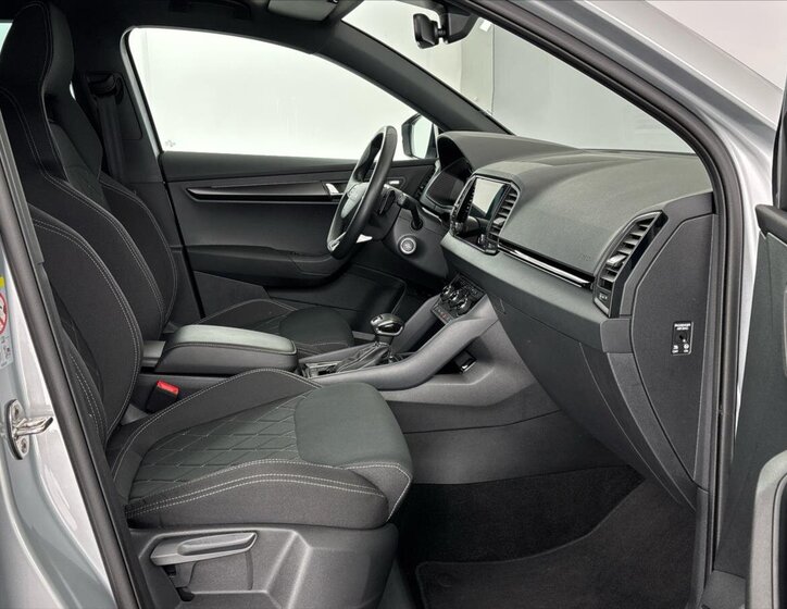 Škoda Karoq SUV / Terénní 1,5 l 110 kw