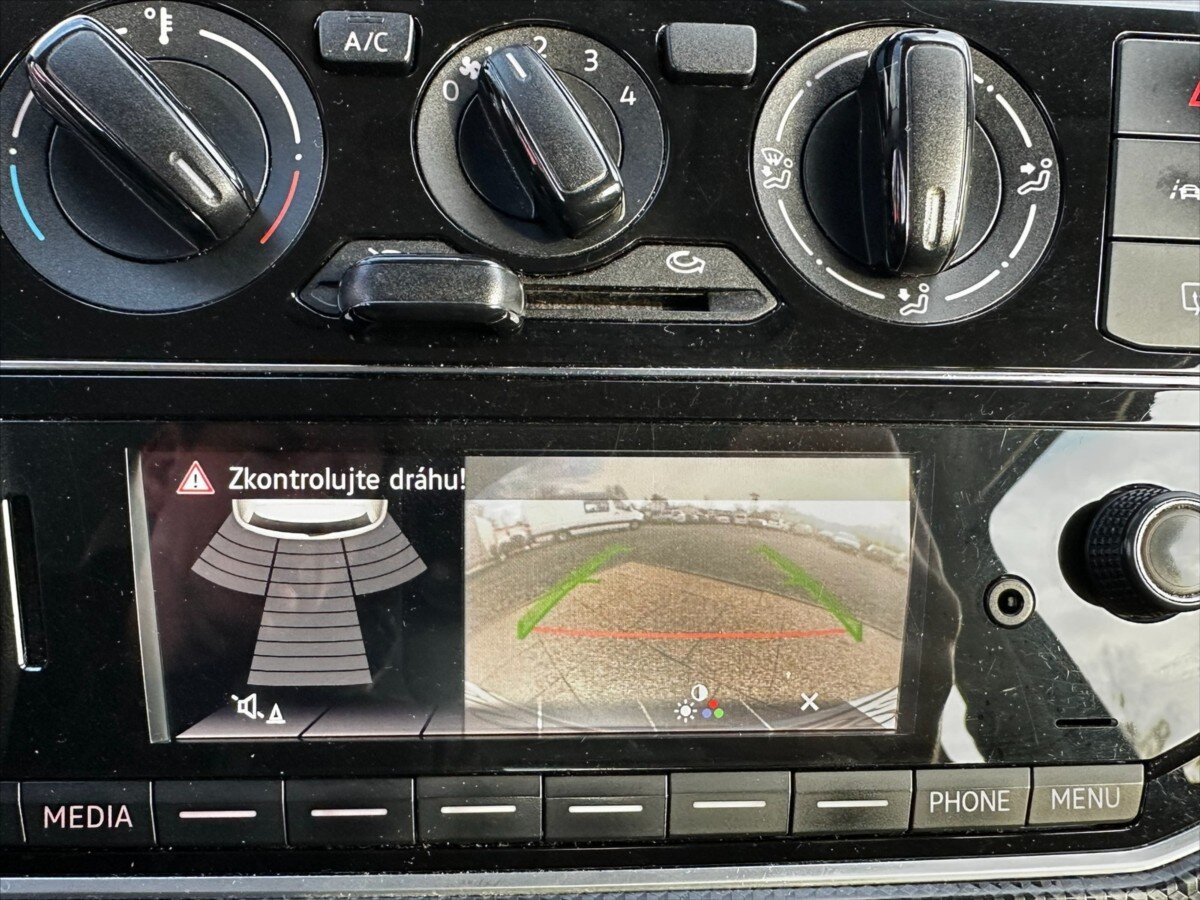 Volkswagen up! Hatchback 999,0 50 kw