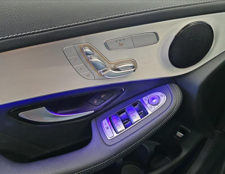 Mercedes-Benz GLC 12