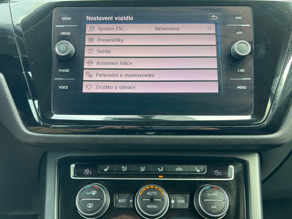 Volkswagen Touran MPV 1,4 l 110 kw