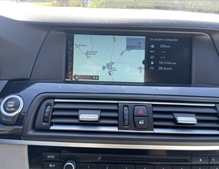 BMW Řada 5 Kombi 3,0 l 180 kw