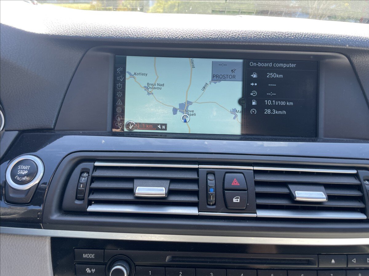 BMW Řada 5 Kombi 3,0 l 180 kw