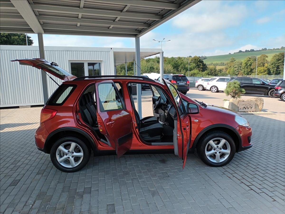 Suzuki SX4 Hatchback 1,6 l 79 kw
