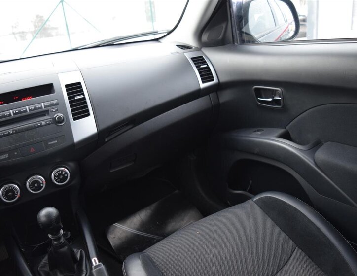 Citroën C-Crosser 31