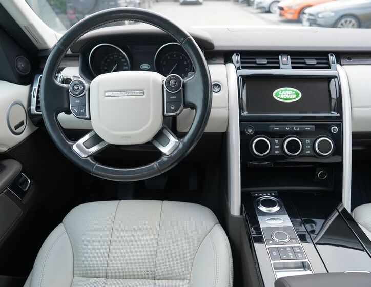 Land Rover Discovery 46