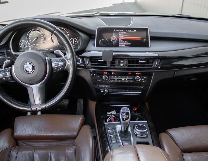 BMW X5 SUV 3,0 l 280 kw