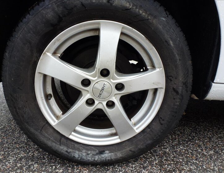 Volkswagen Caddy Skříň 1,9 l 55 kw