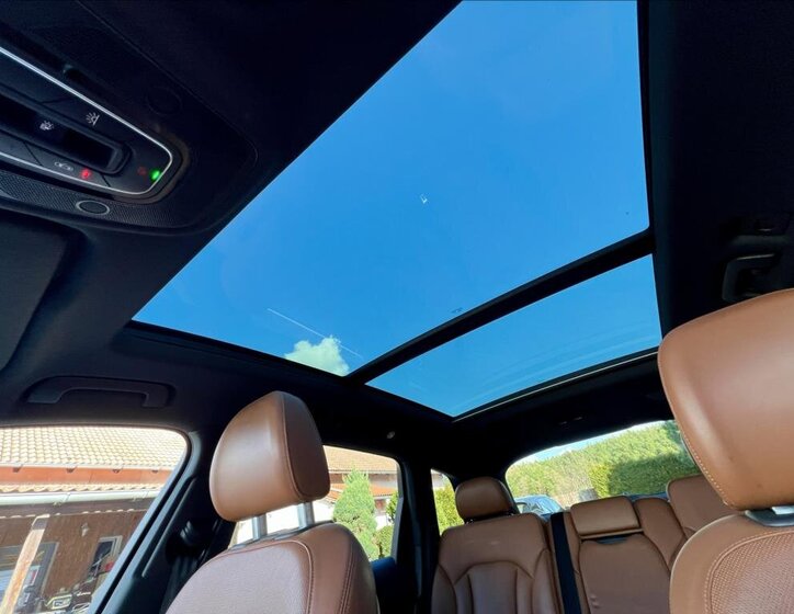 Audi SQ7 SUV / Terénní 4,0 l 320 kw