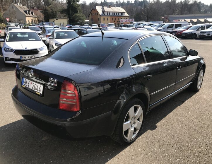 Škoda Superb Sedan / Limuzína 1,9 l 96 kw