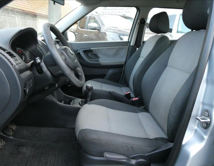 Škoda Fabia 16