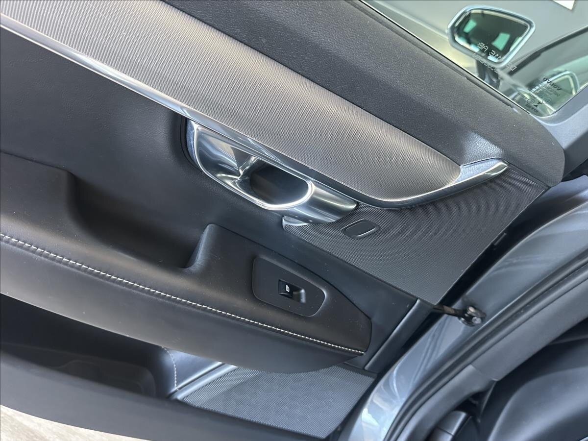 Volvo V90 Kombi 2,0 l 140 kw