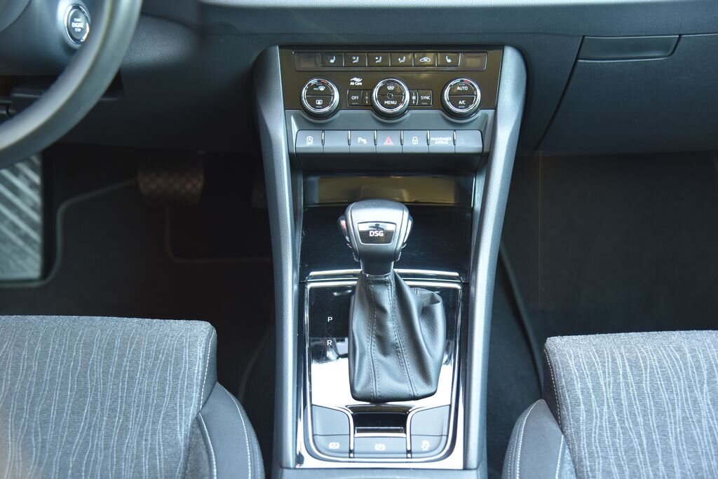 Škoda Karoq SUV / Terénní 1,5 l 110 kw