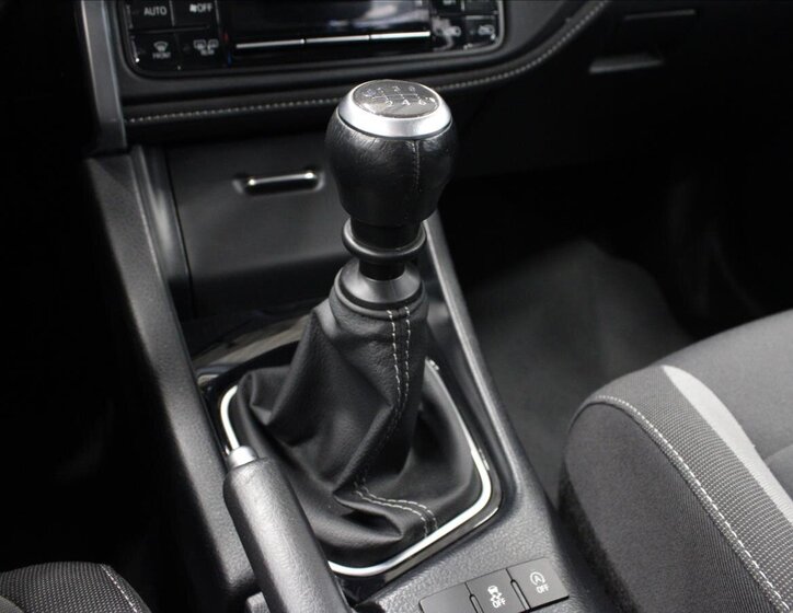 Toyota Auris Hatchback 1,2 l 85 kw