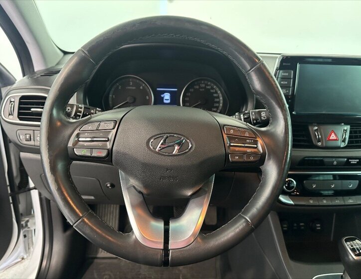 Hyundai i30 Kombi 1,6 l 85 kw