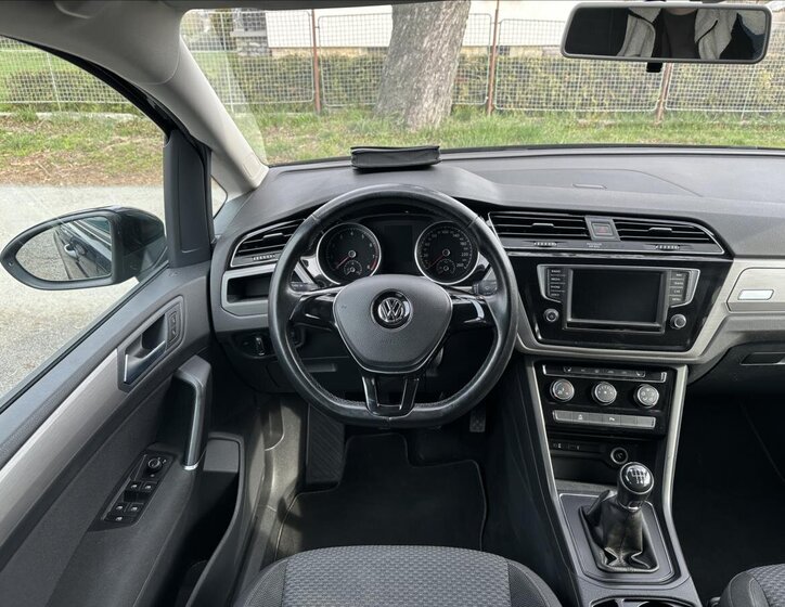 Volkswagen Touran MPV 1,2 l 81 kw