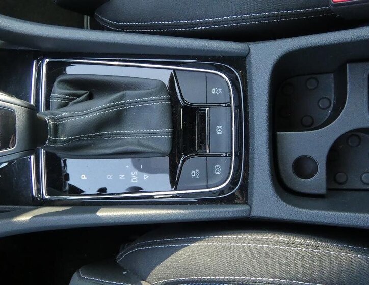 Škoda Karoq SUV / Terénní 1,5 l 110 kw