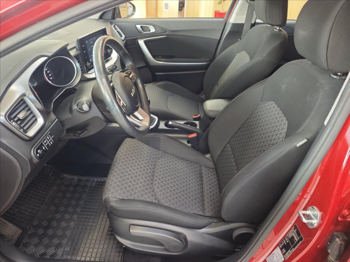 KIA Ceed Hatchback 1,5 l 117 kw