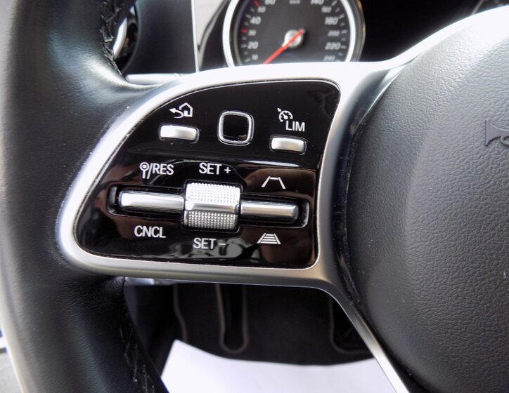 Mercedes-Benz Třídy E 31